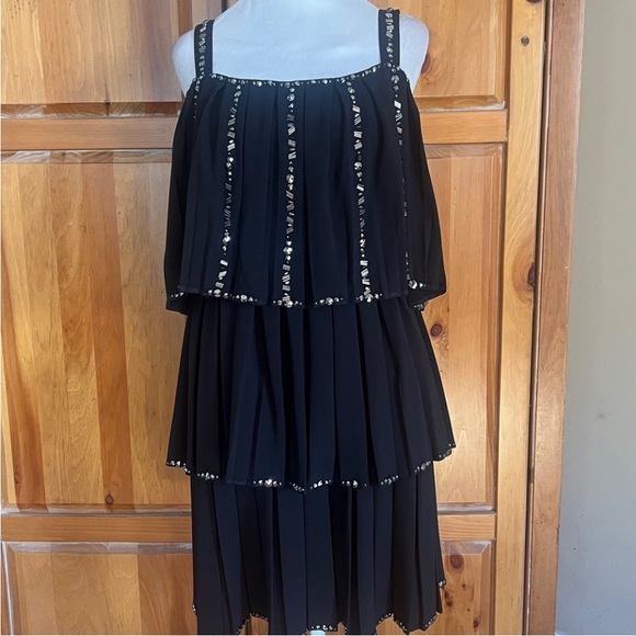 Ted Baker Black Layered Dress with Sequin Accents Sz US 6 Or Ted Sz 2 - Picture 2 of 8